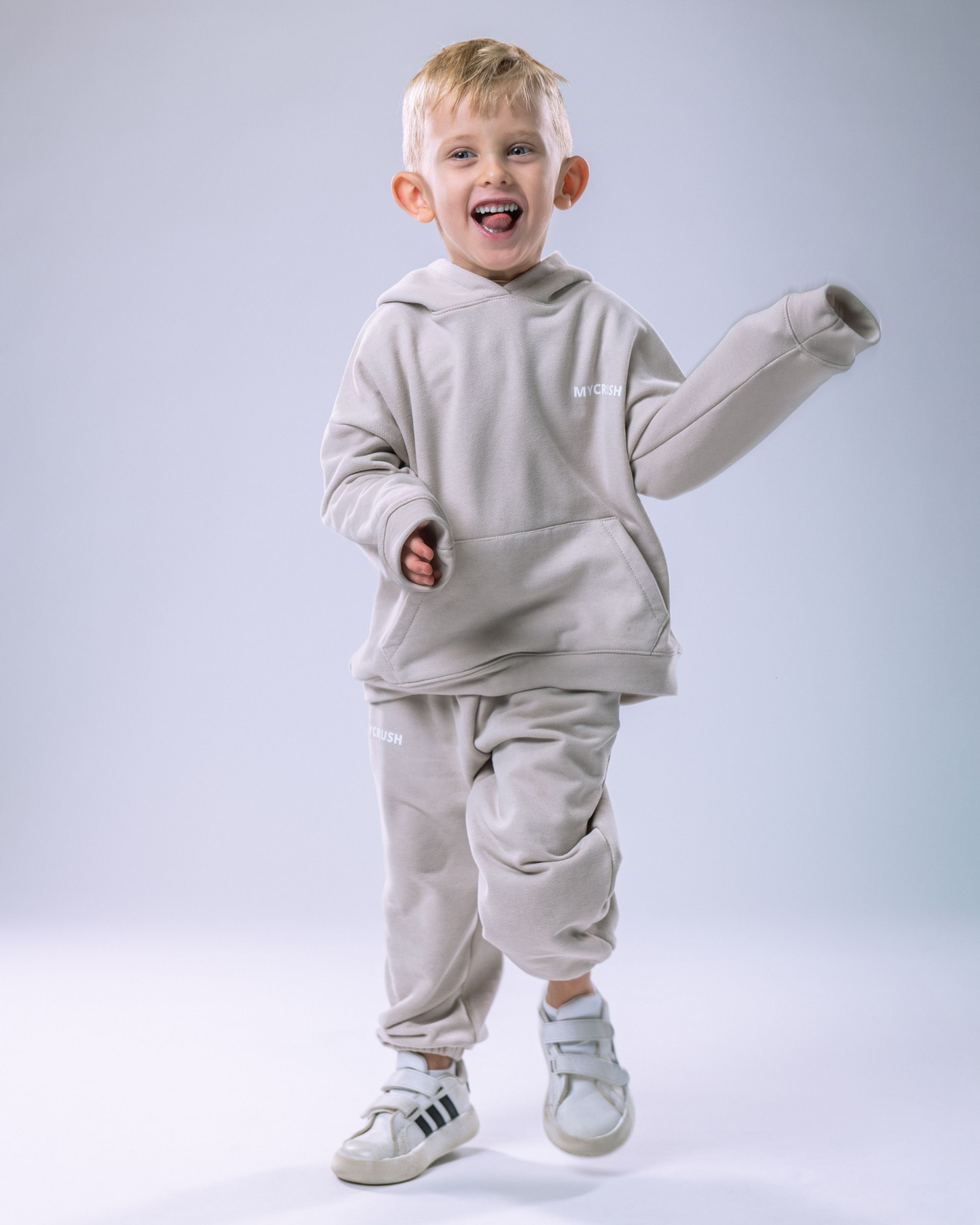 Children’s Tracksuit Beige size 140-4