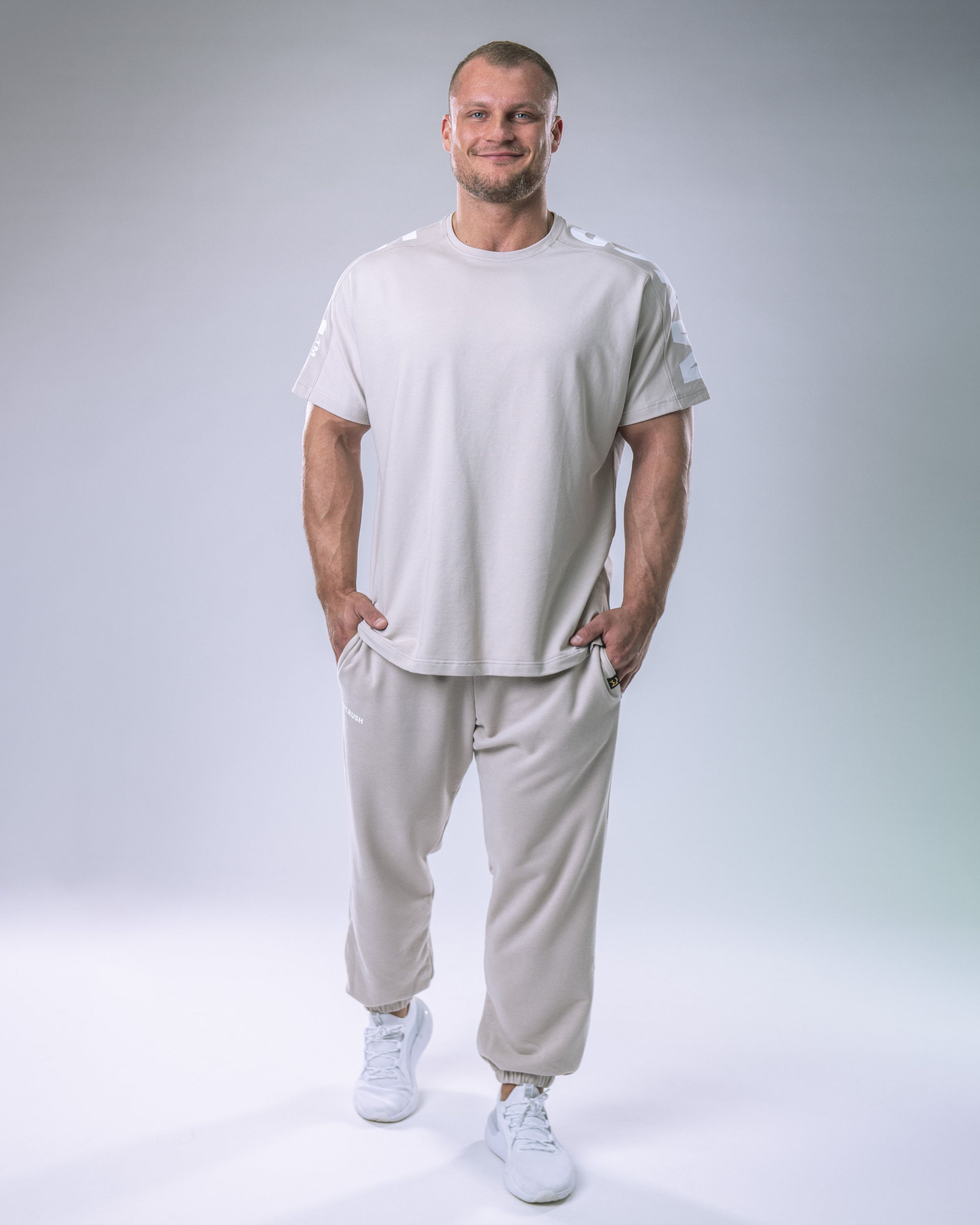 Unisex Joggers Regular Beige M-2