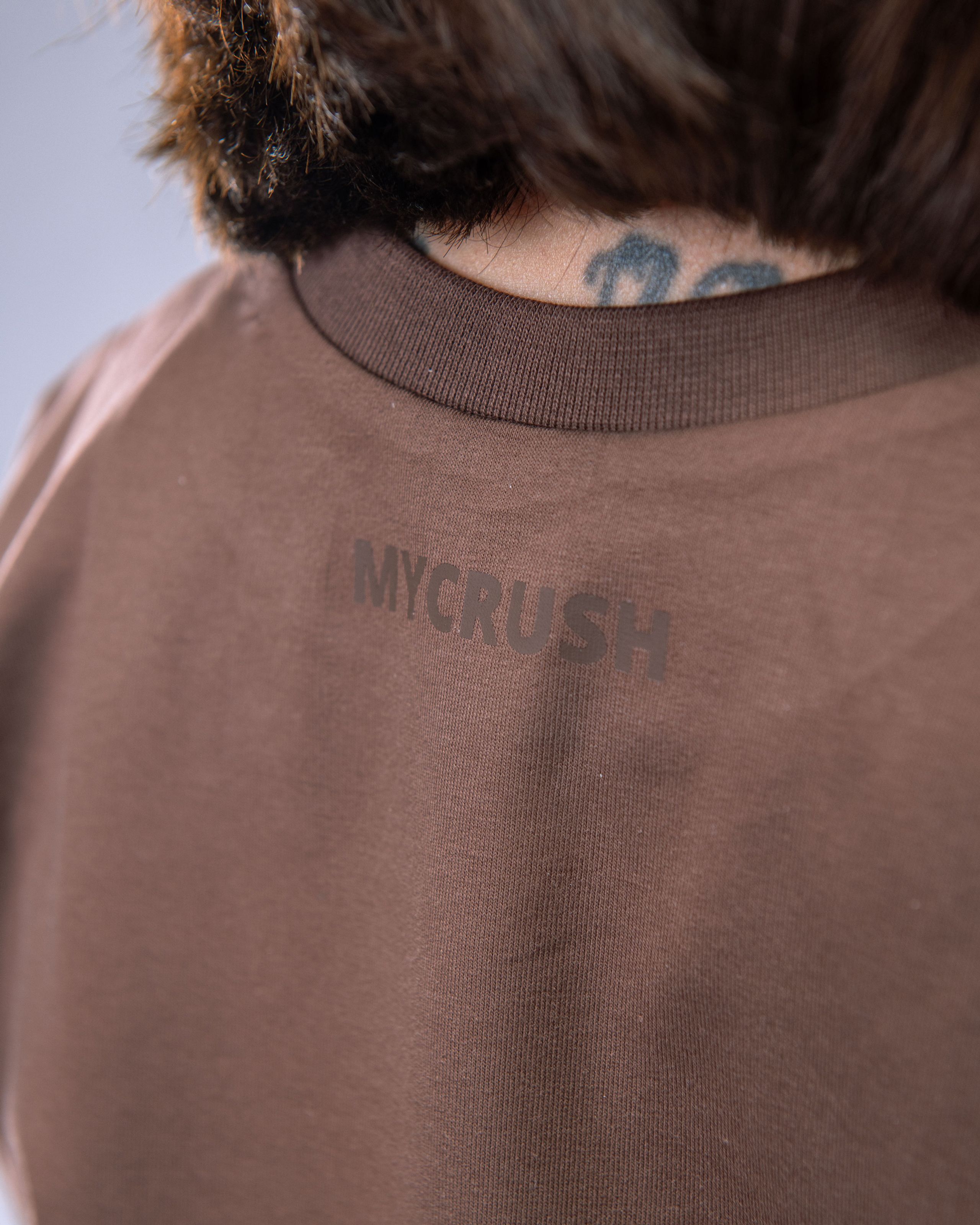 Women’s Oversize Croptop Tee Brown M-6