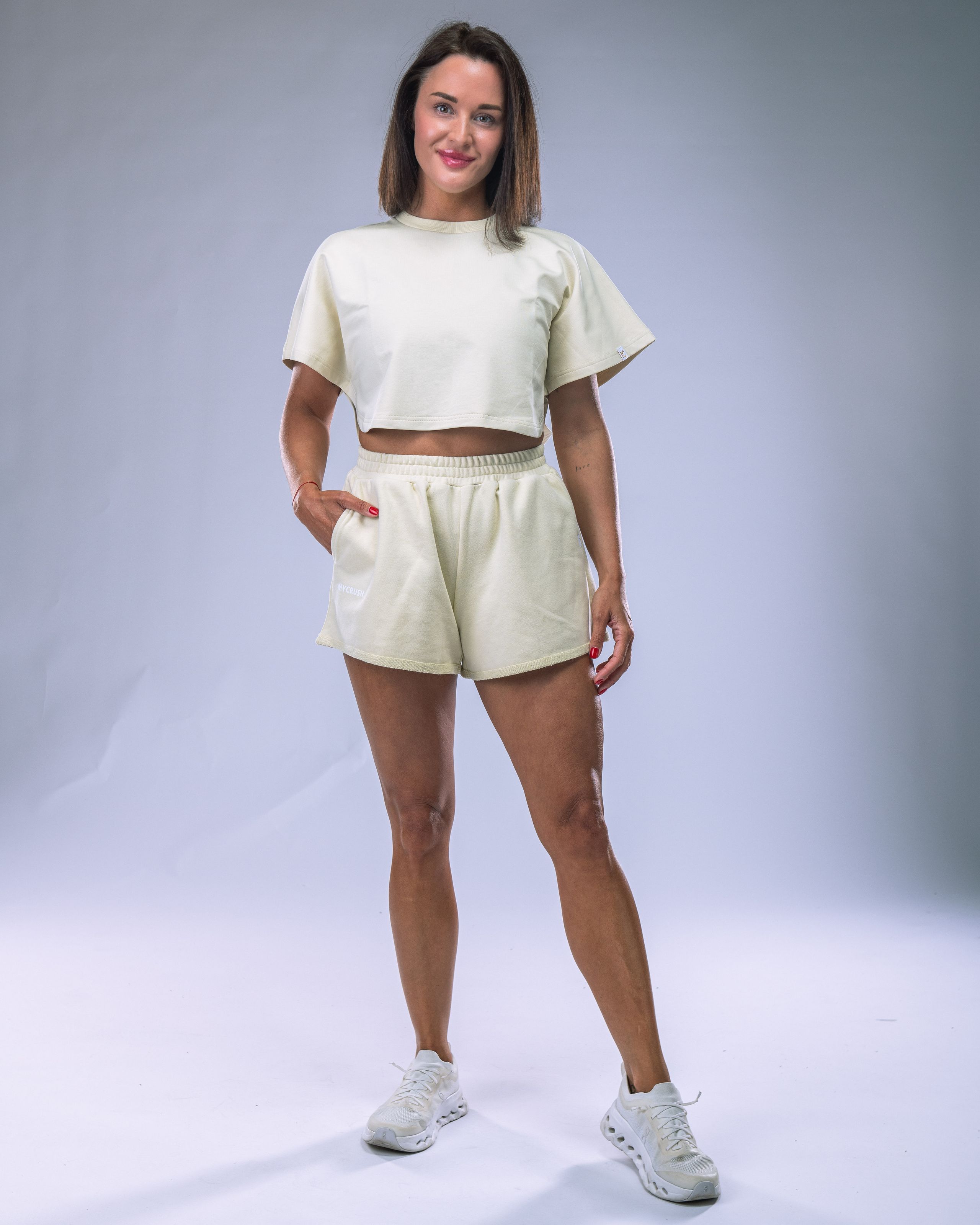 Women’s Oversize Croptop Tee  Yellow M-6