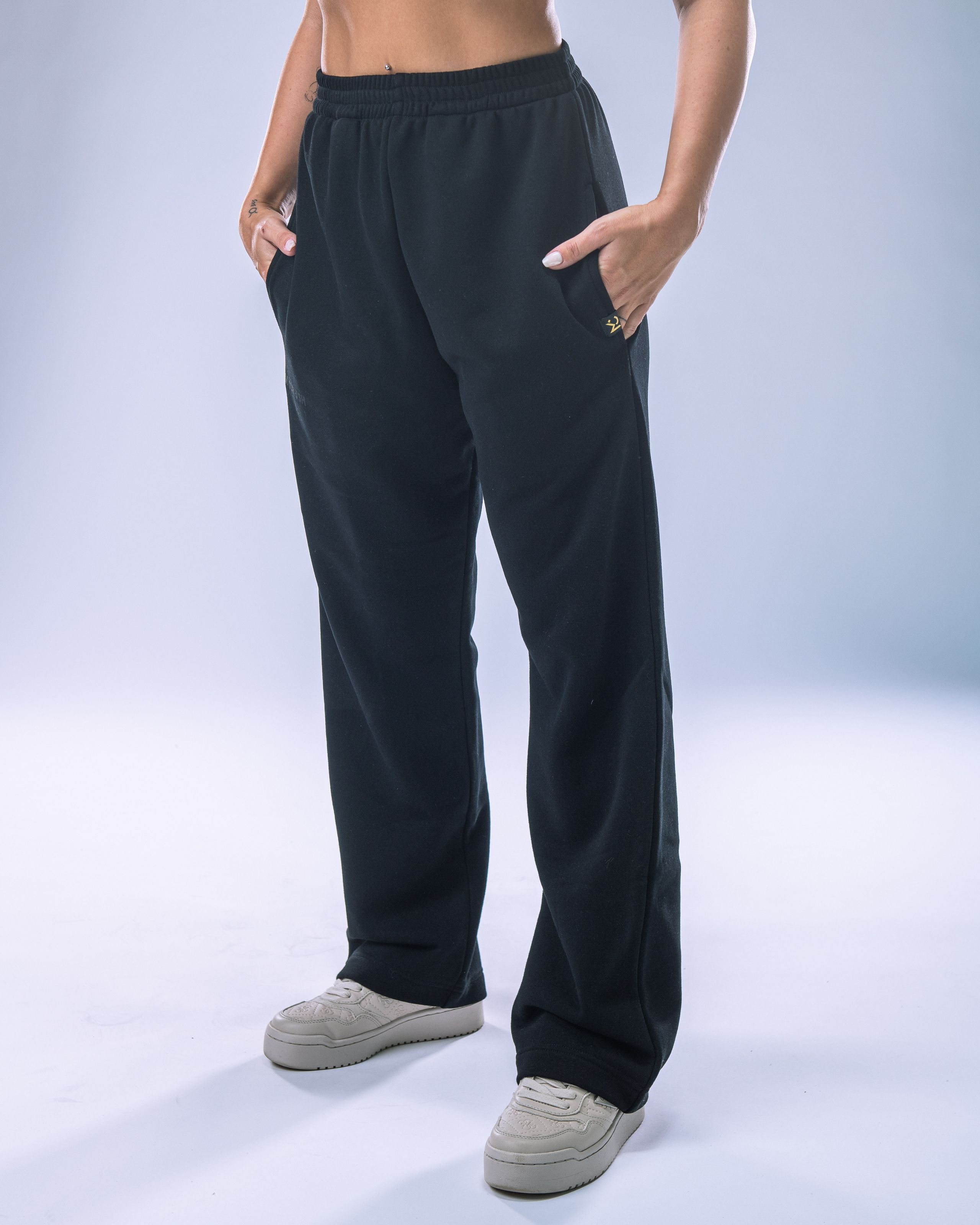 Women's Wide Joggers Black M-0